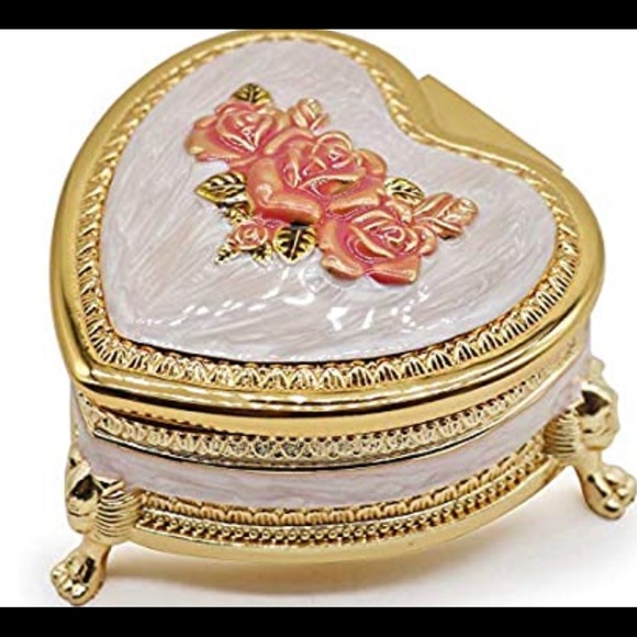 Vintage Trinket Golden Heart shaped Box - Picture 3 of 7